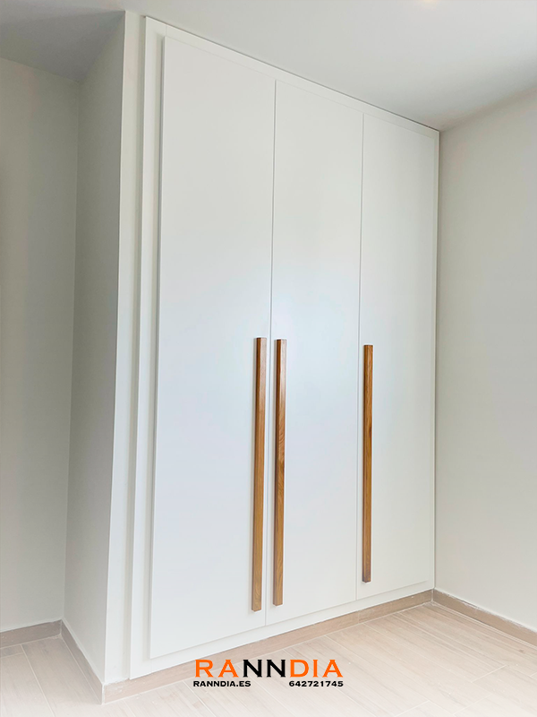 Armario a medida 14 en Marbella